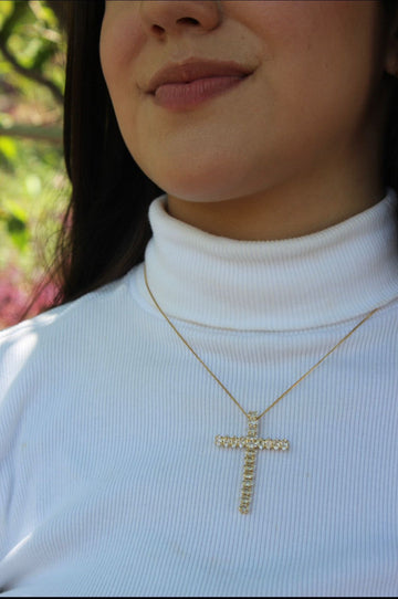 Colar de Cruz com Zircônia Dourado Flexível