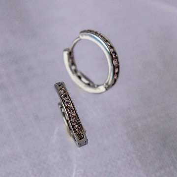 Brinco de Argola Redondo com Mini Zircônias Prateado - G