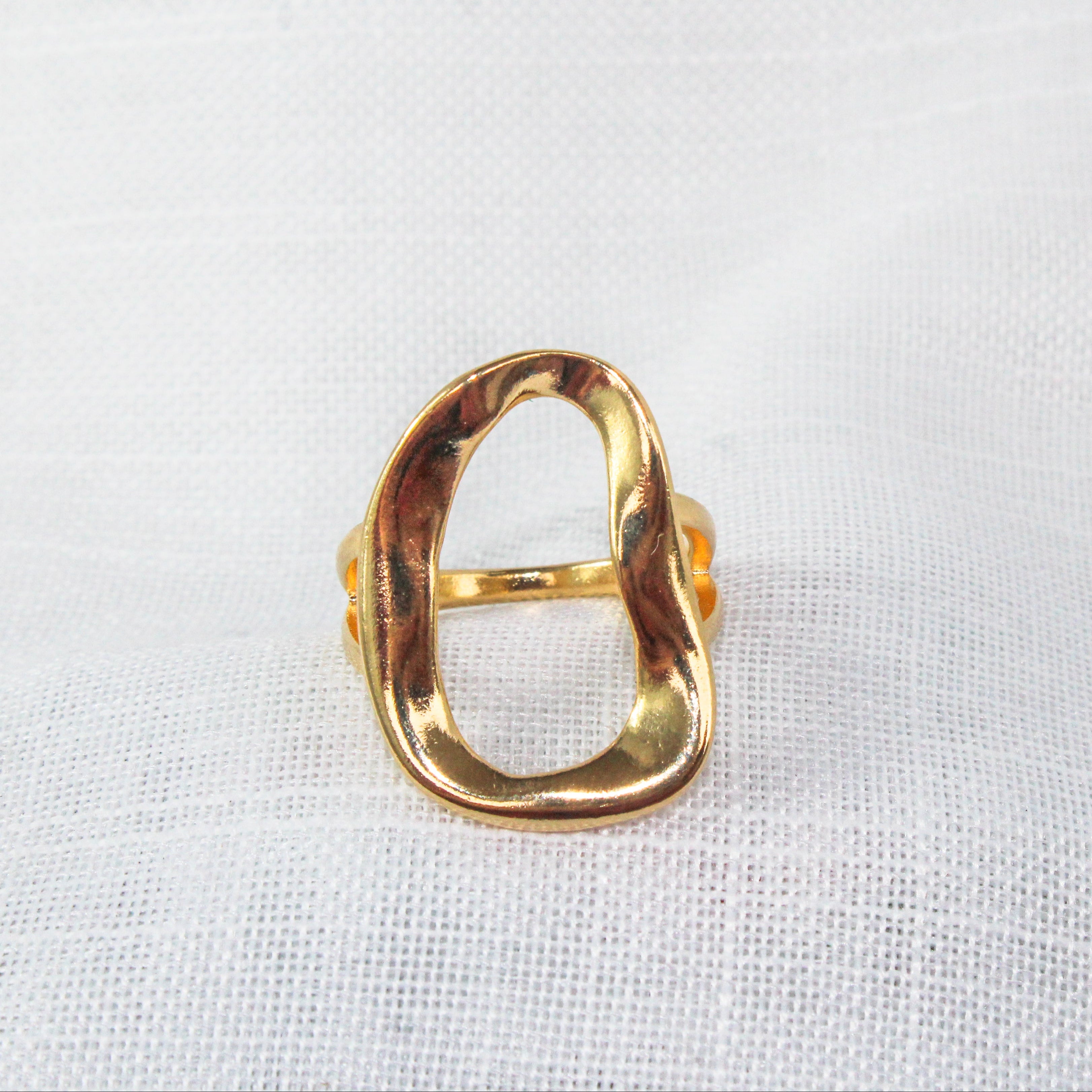 Anel Círculo Derretido Dourado