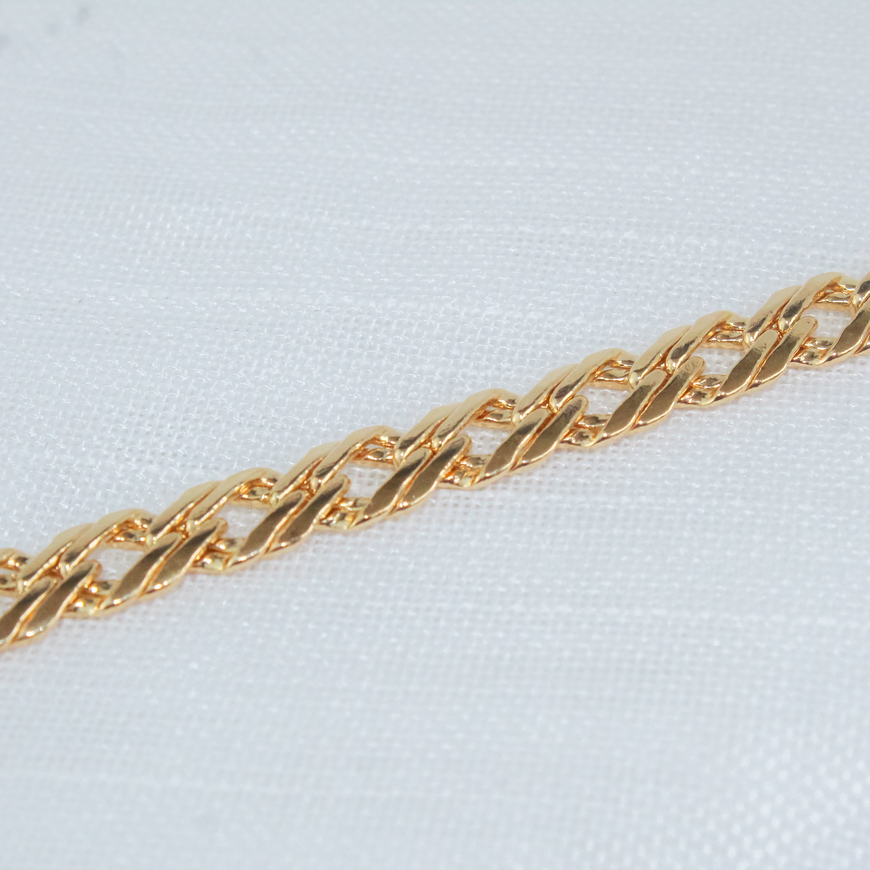 Pulseira Entrelace Dourada