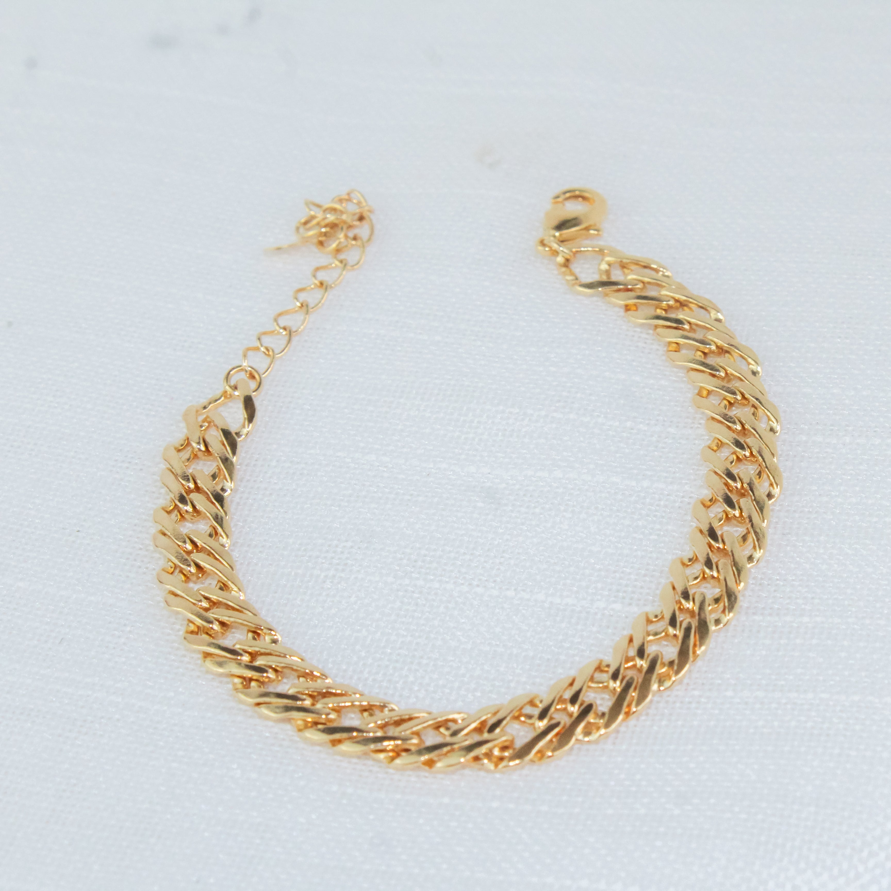 Pulseira Entrelace Dourada