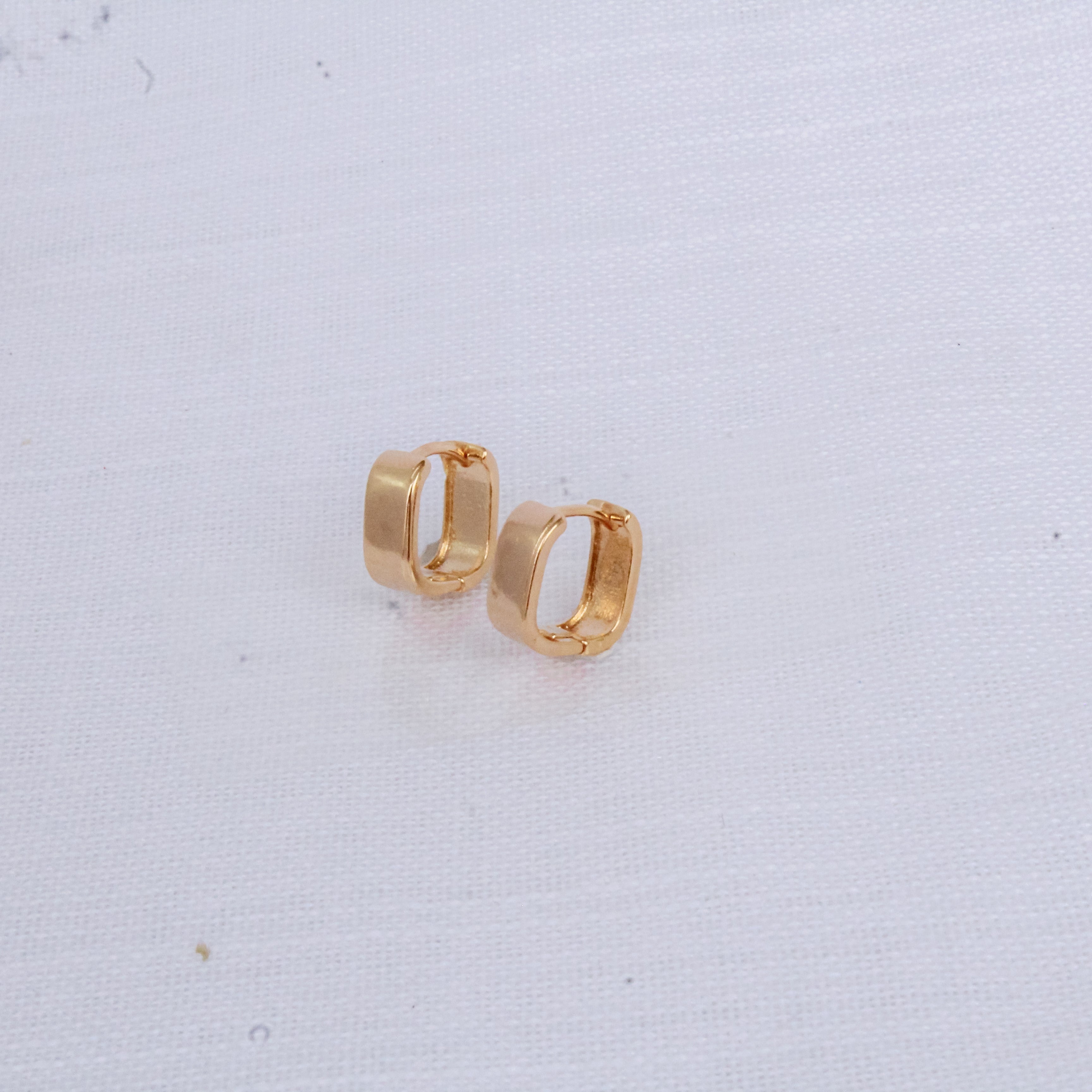 Brinco Quadrado Argola Dourado - M