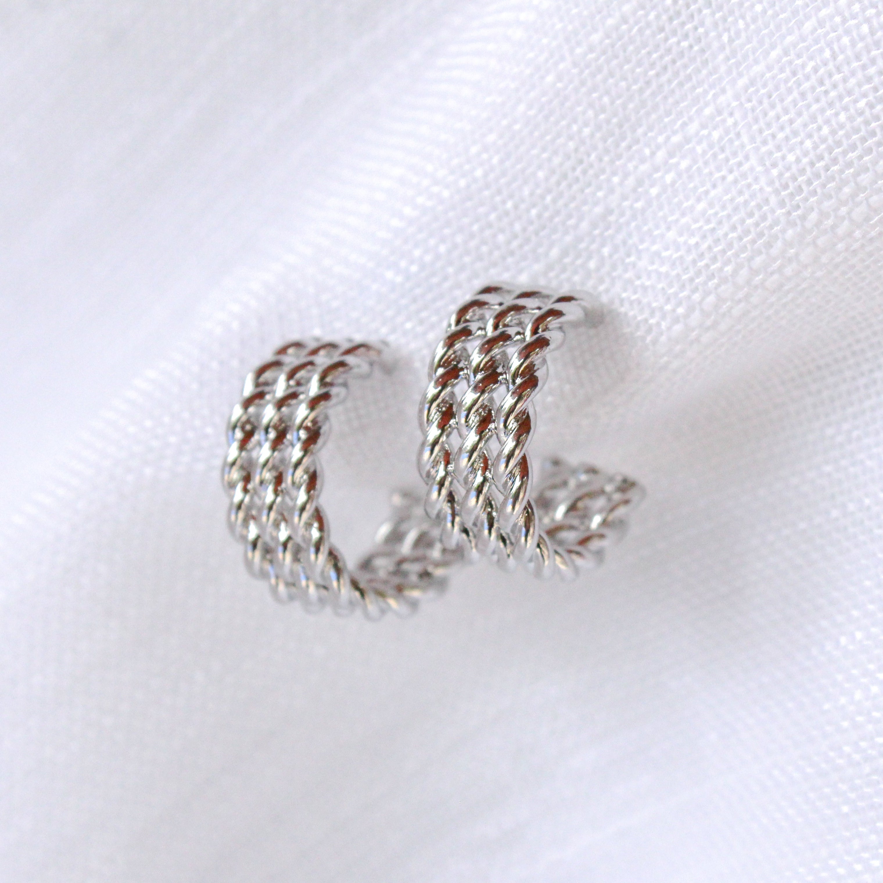 Brinco de Argola Trança Tripla Prateado