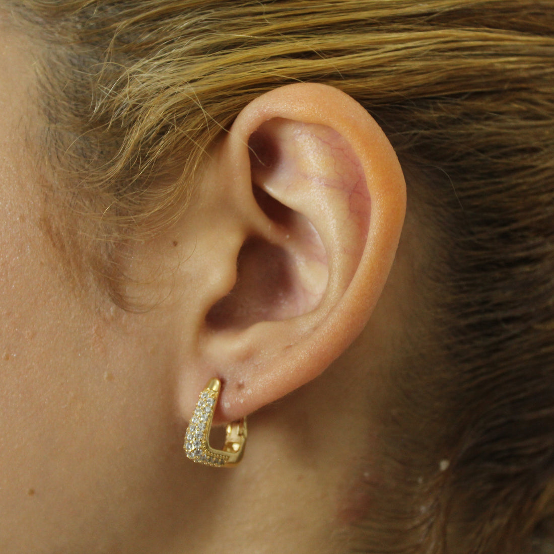 Brinco Orgânico com Mini Zircônia Dourado - G