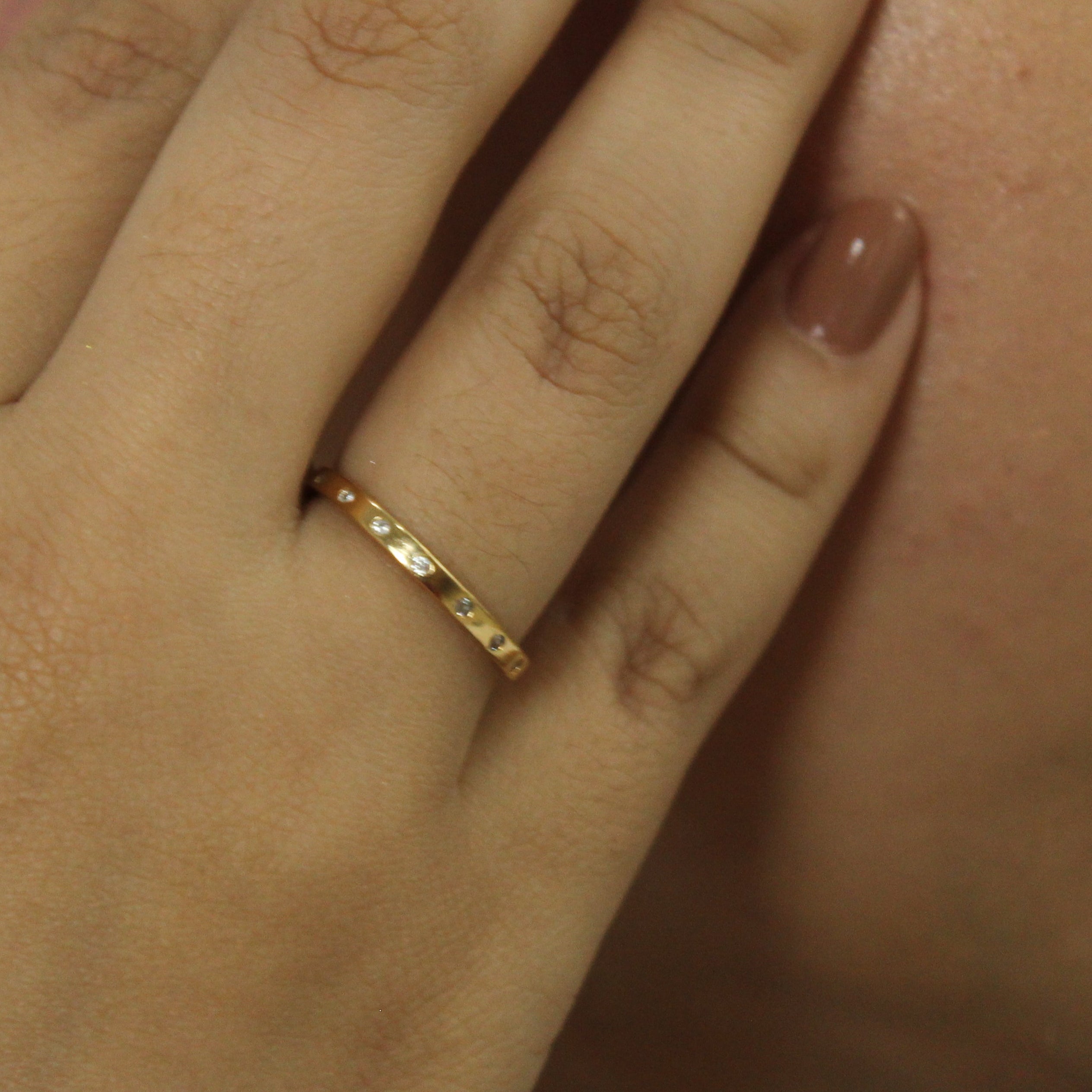 Anel Coroa de Mini Zircônias Dourado