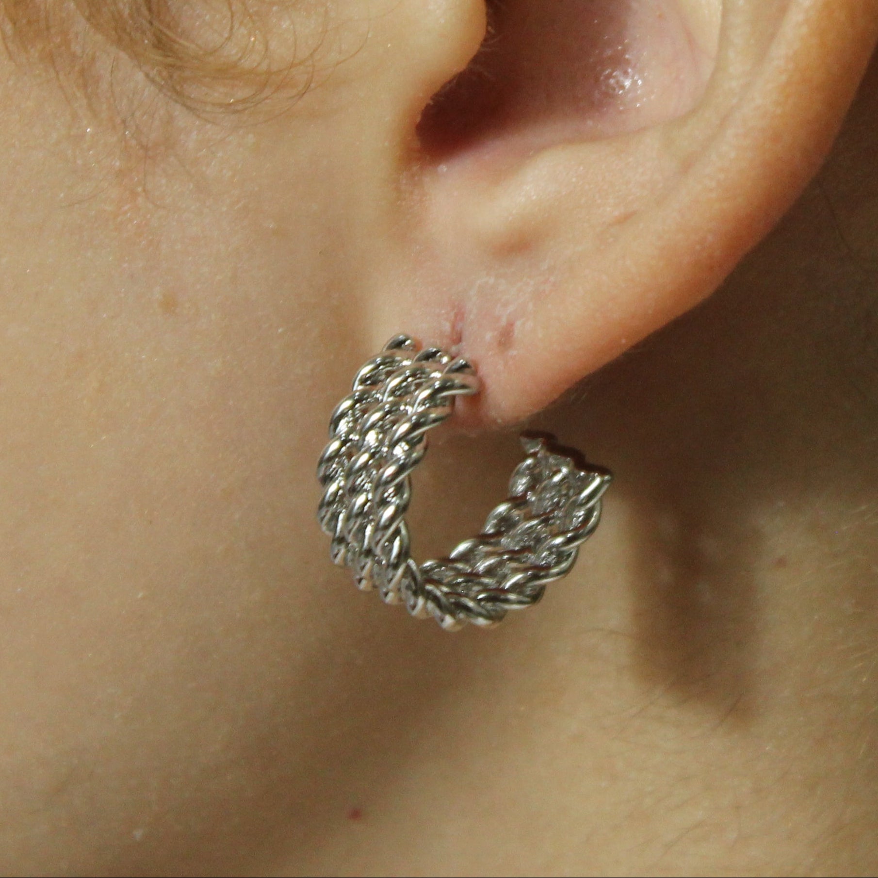 Brinco de Argola Trança Tripla Prateado