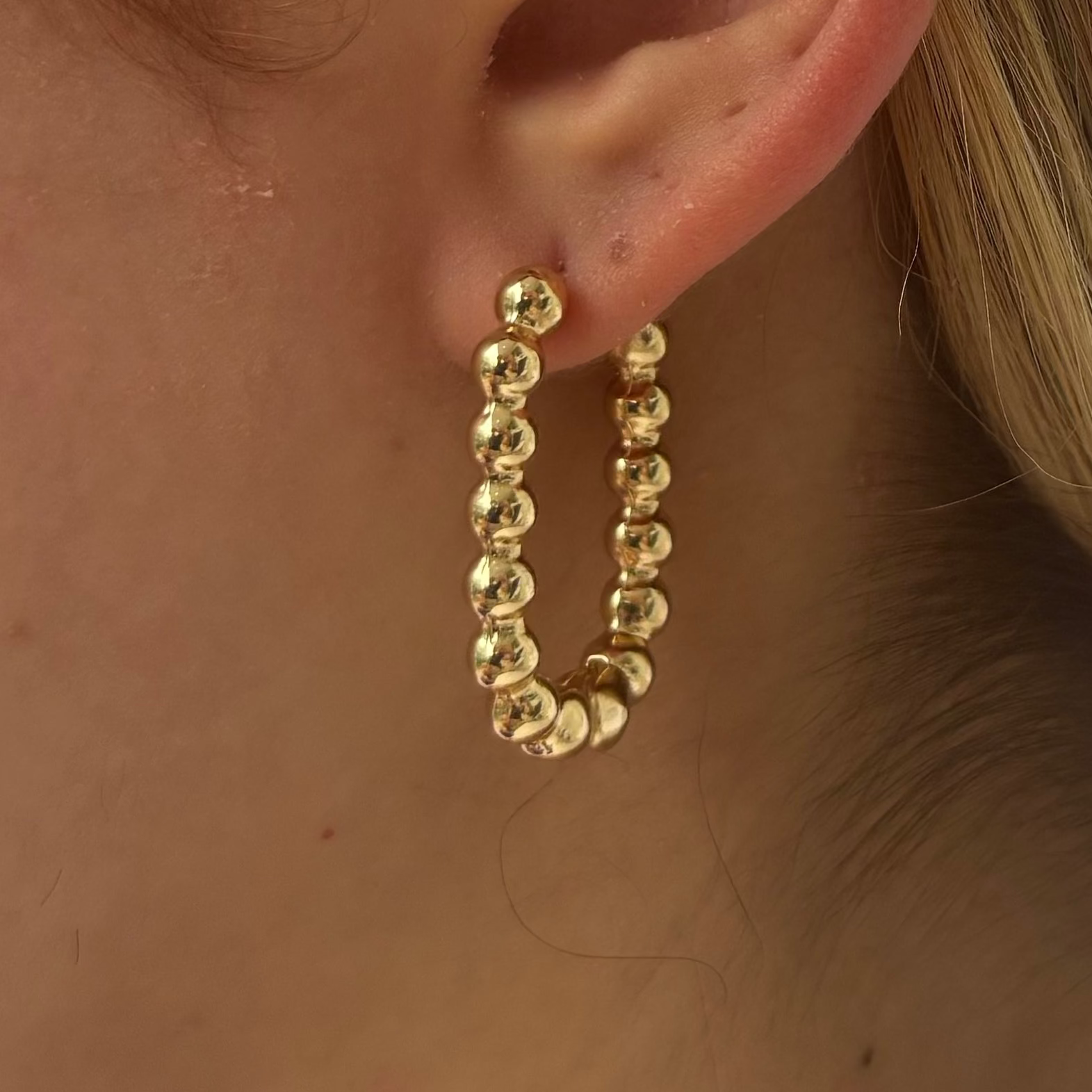 Brinco Argola Cascata de Bolinhas com Banho de Ouro