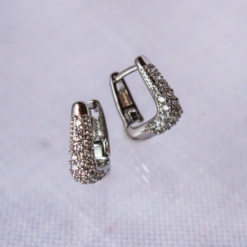 Brinco Orgânico com Mini Zircônia Prateado - P