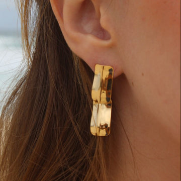 Brinco Chapa Dupa Frisada Dourada