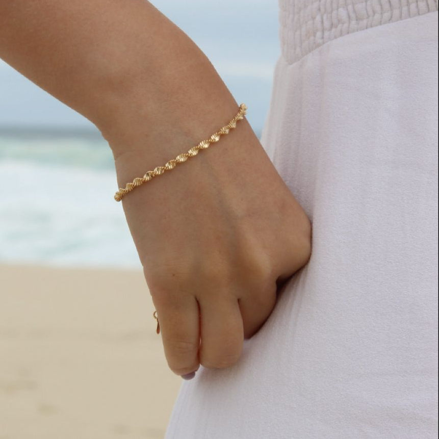Pulseira Ondas Dourada