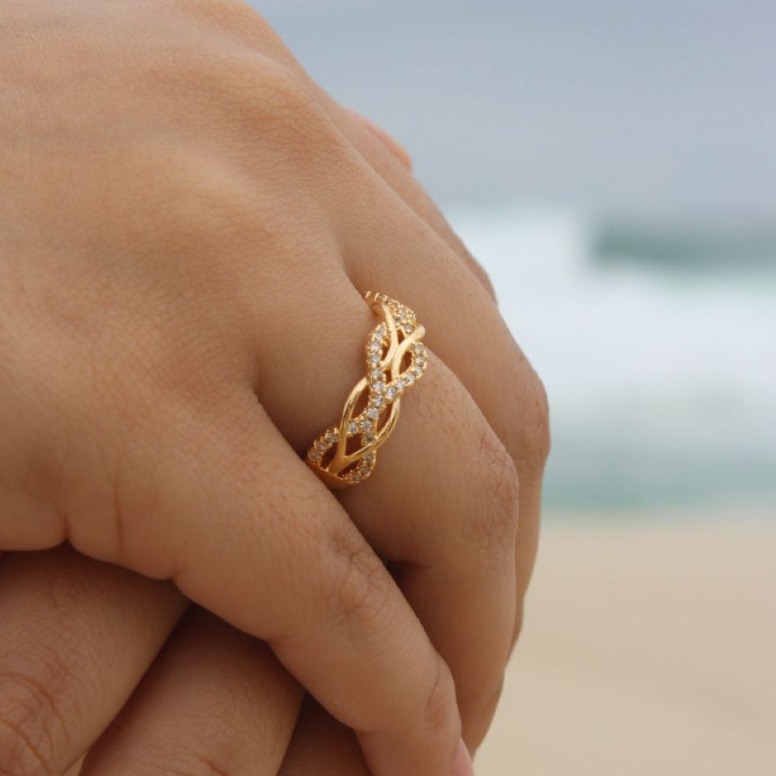 Anel Laço Linha e Zircônia Dourado