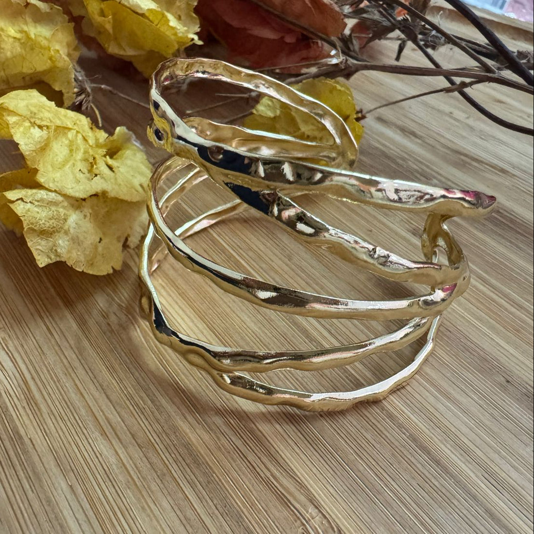 Bracelete Forja Linhas Dourado